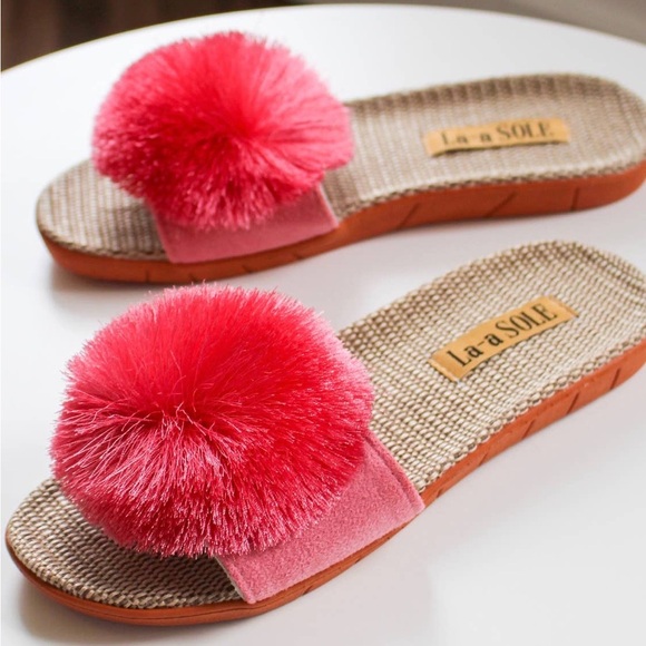 NEW! LA-a SOLE Black Fringe Playful Unique Pom Pom Sandals 9 10 - Picture 8 of 12